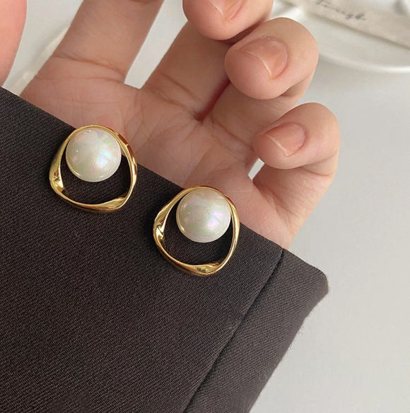Elegant faux pearl earrings for women